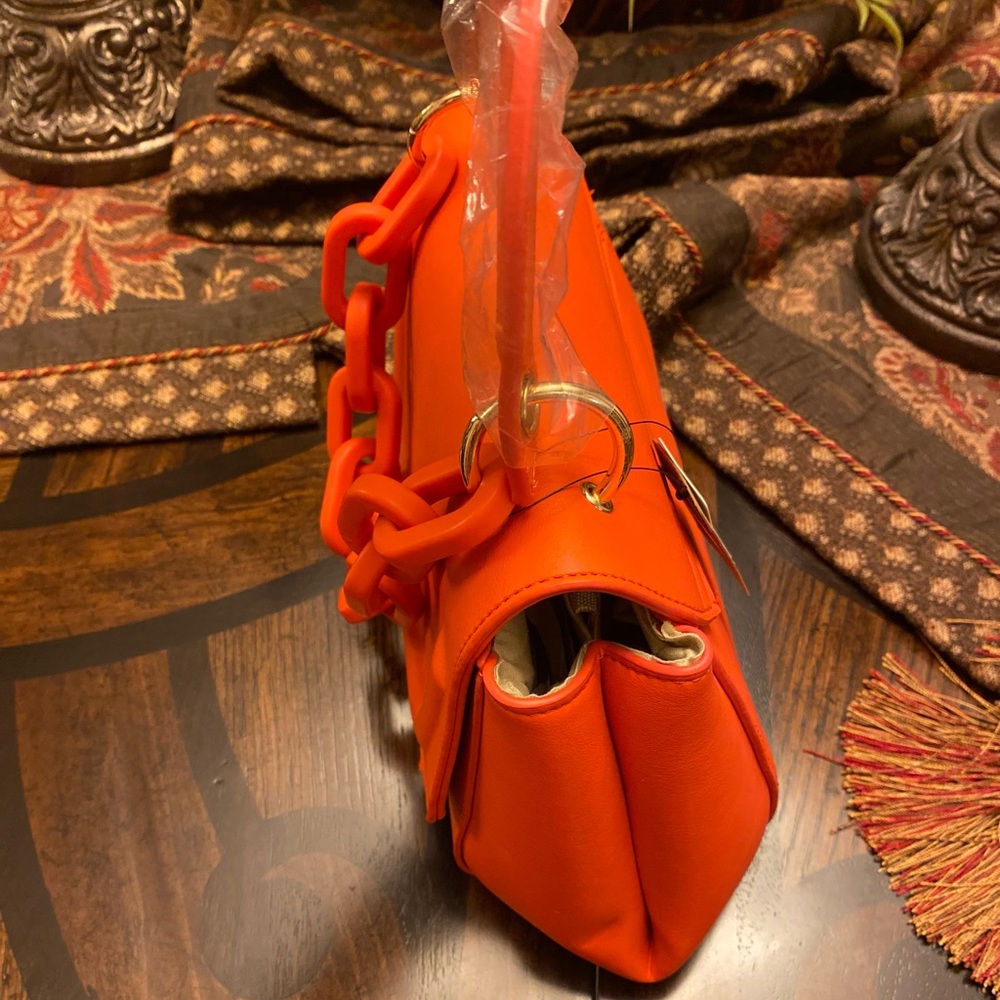 Stylish Orange Handbag - Picture 4 of 6
